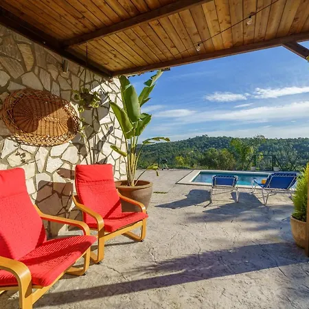 Refugio Lux, Piscina Privada & Aircon Дом отдыха Terra Brava