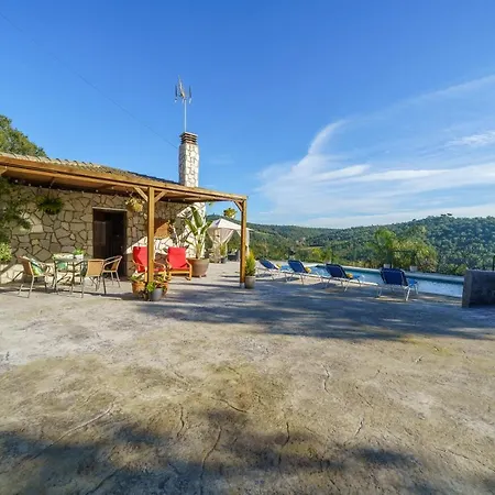 Refugio Lux, Piscina Privada & Aircon Holiday home Terra Brava