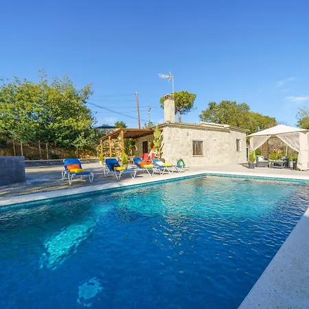 Refugio Lux, Piscina Privada & Aircon Holiday home