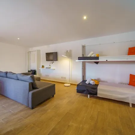Holiday home Refugio Lux, Piscina Privada & Aircon